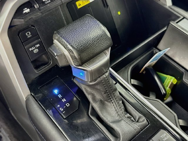 Used 2024 Toyota Tundra Platinum AWD/4WD image 16