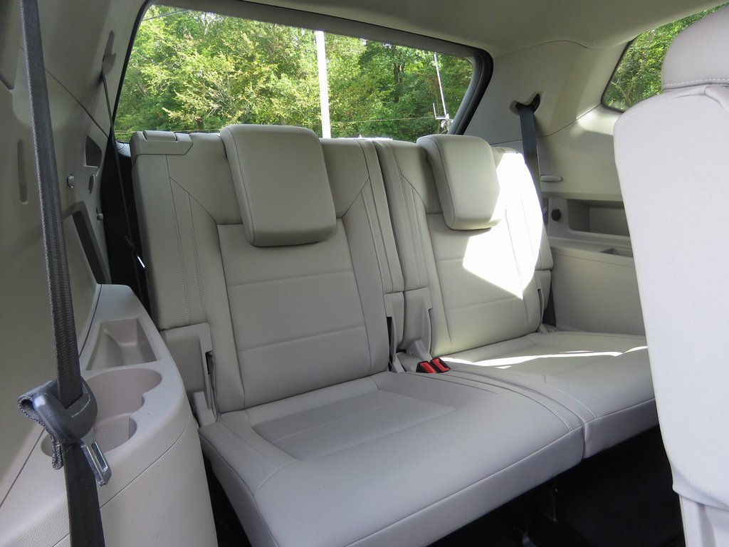 Used 2022 Volkswagen Atlas SE w/ Black Wheel Package image 18