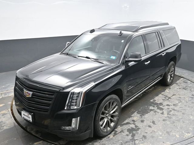 Used 2020 Cadillac Escalade ESV Platinum w/ Escalade Sport Edition image 39