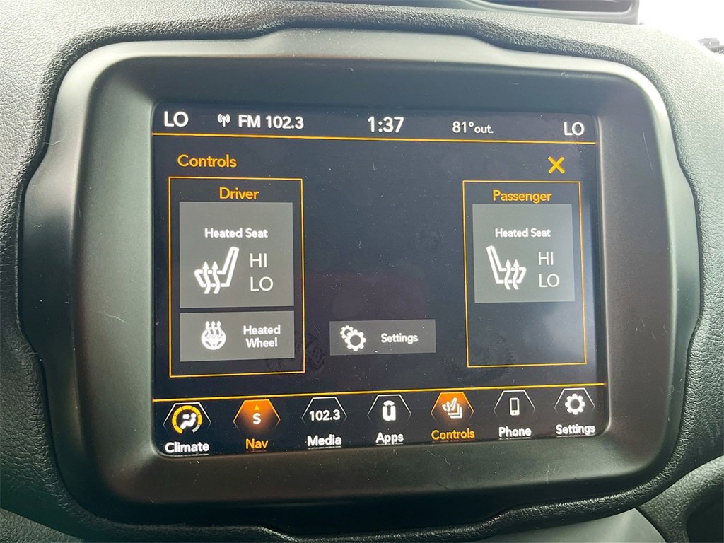 Used 2022 Jeep Renegade Limited image 21