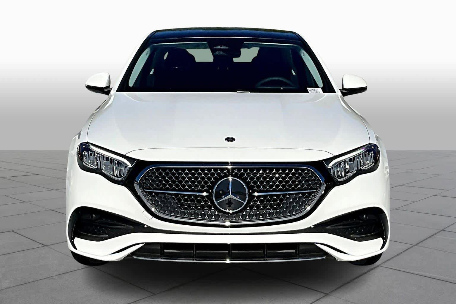 Used 2025 Mercedes-Benz E 350 Sedan image 4