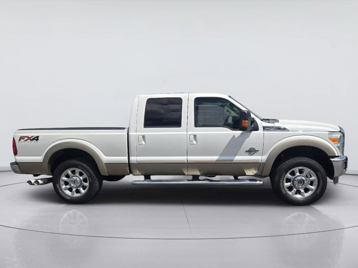 Used 2014 Ford F250 Lariat w/ Lariat Ultimate Package AWD/4WD image 4