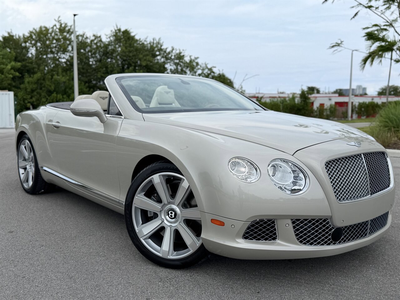 Used 2012 Bentley Continental GT w/ Elegant Specification Pkg