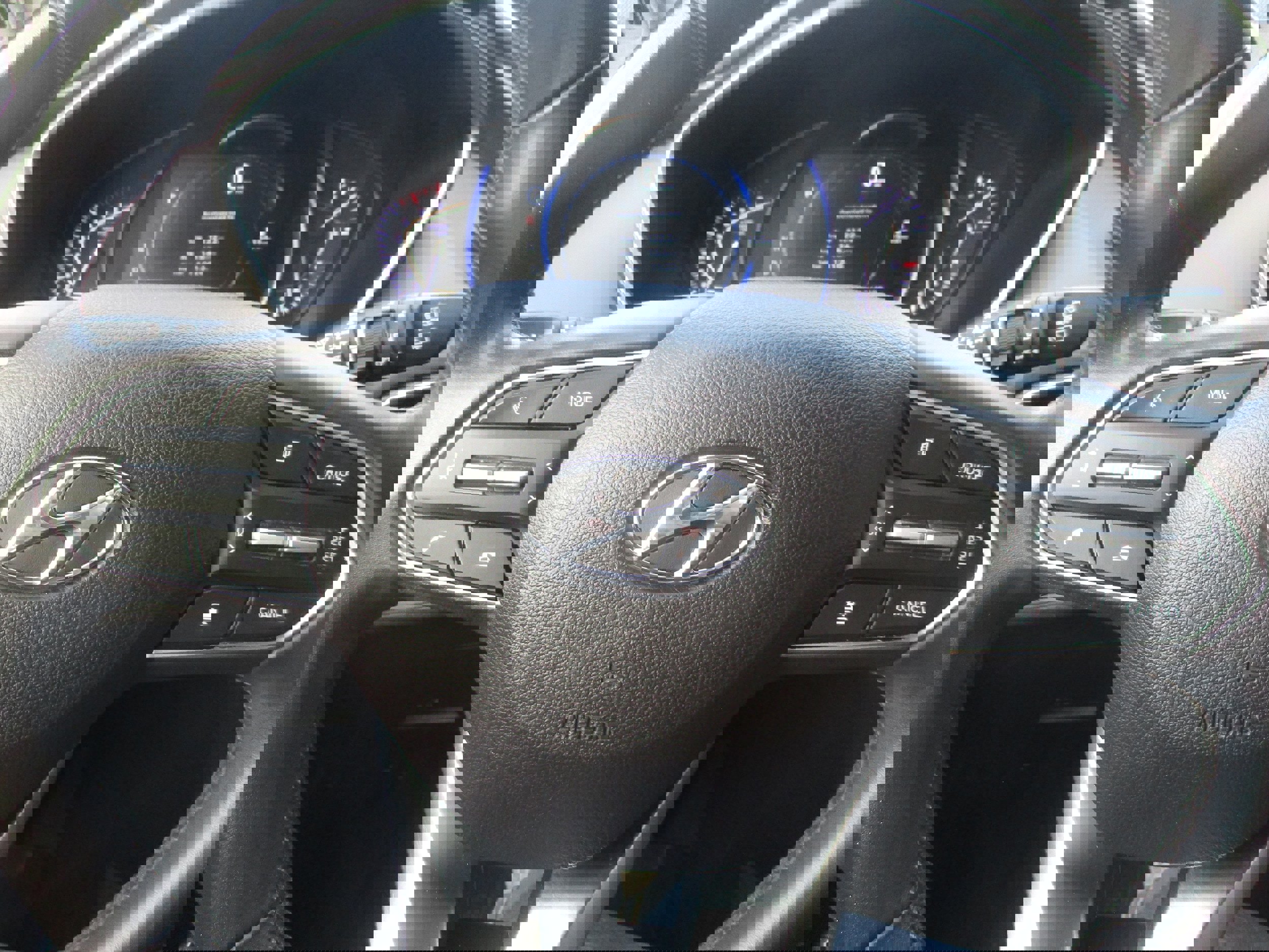 Used 2020 Hyundai Santa Fe SEL w/ Convenience + Premium Package image 26