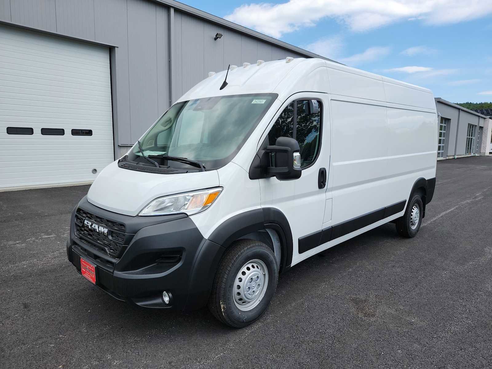 New 2024 RAM ProMaster 2500 w/ Convenience Group