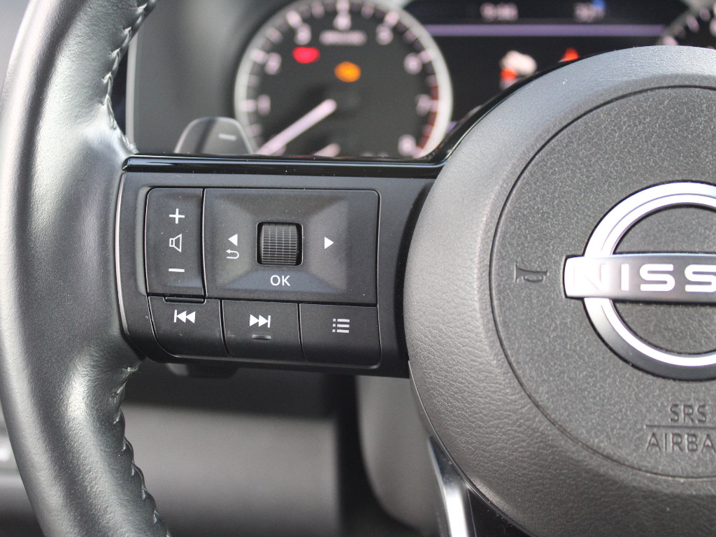 Used 2023 Nissan Pathfinder SL image 15