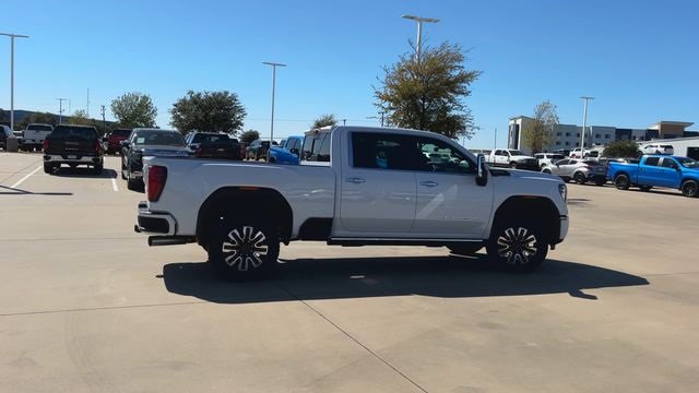 New 2026 GMC Sierra 2500 Denali Ultimate image 9