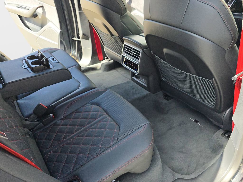 New 2026 Audi SQ8 Prestige image 11