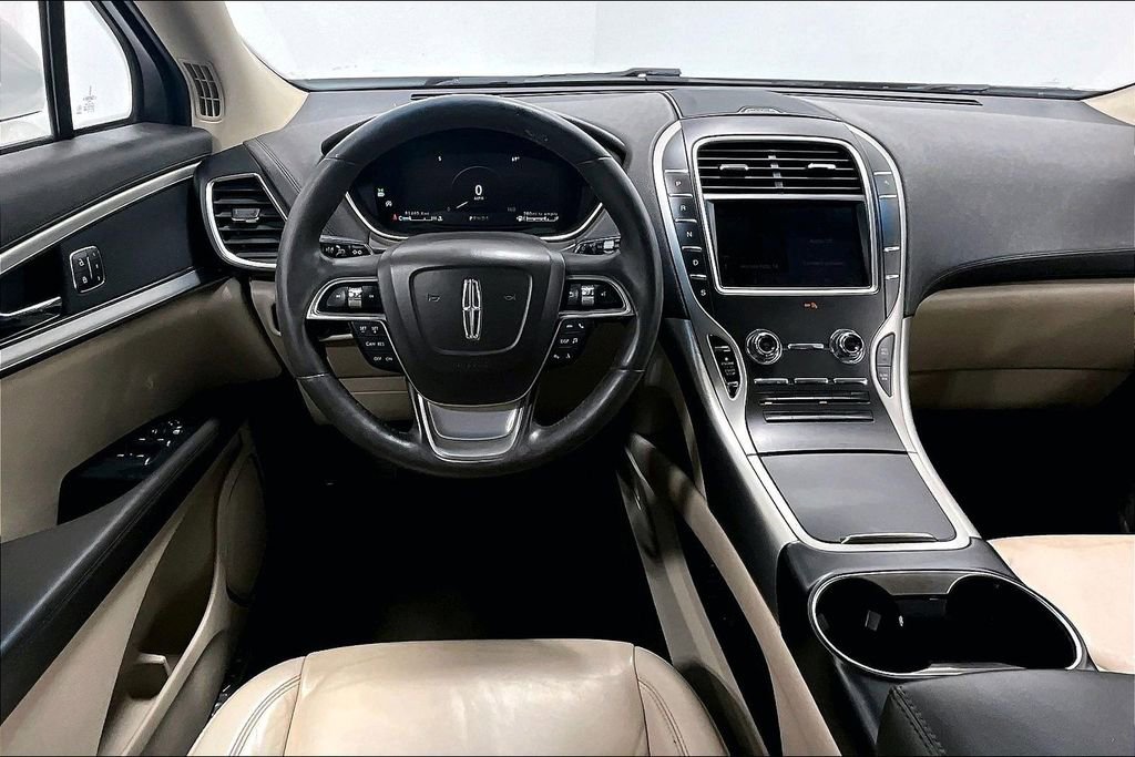 Used 2020 Lincoln Nautilus FWD w/ Equipment Group 101A image 5