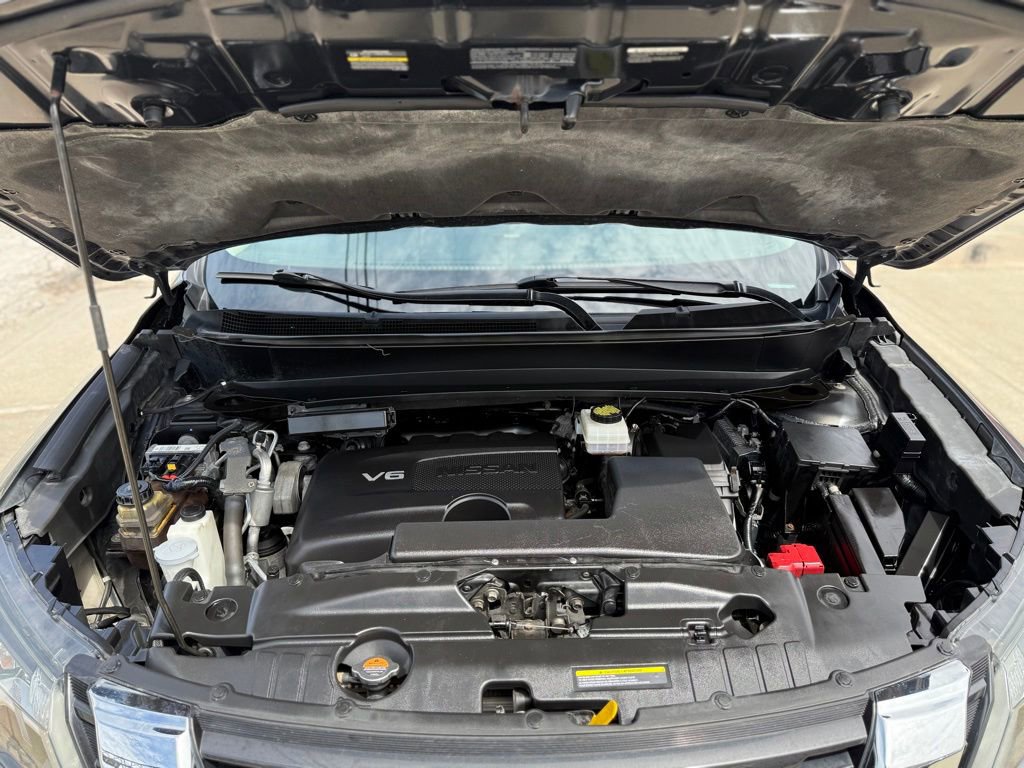 Used 2019 Nissan Pathfinder Platinum AWD/4WD image 13