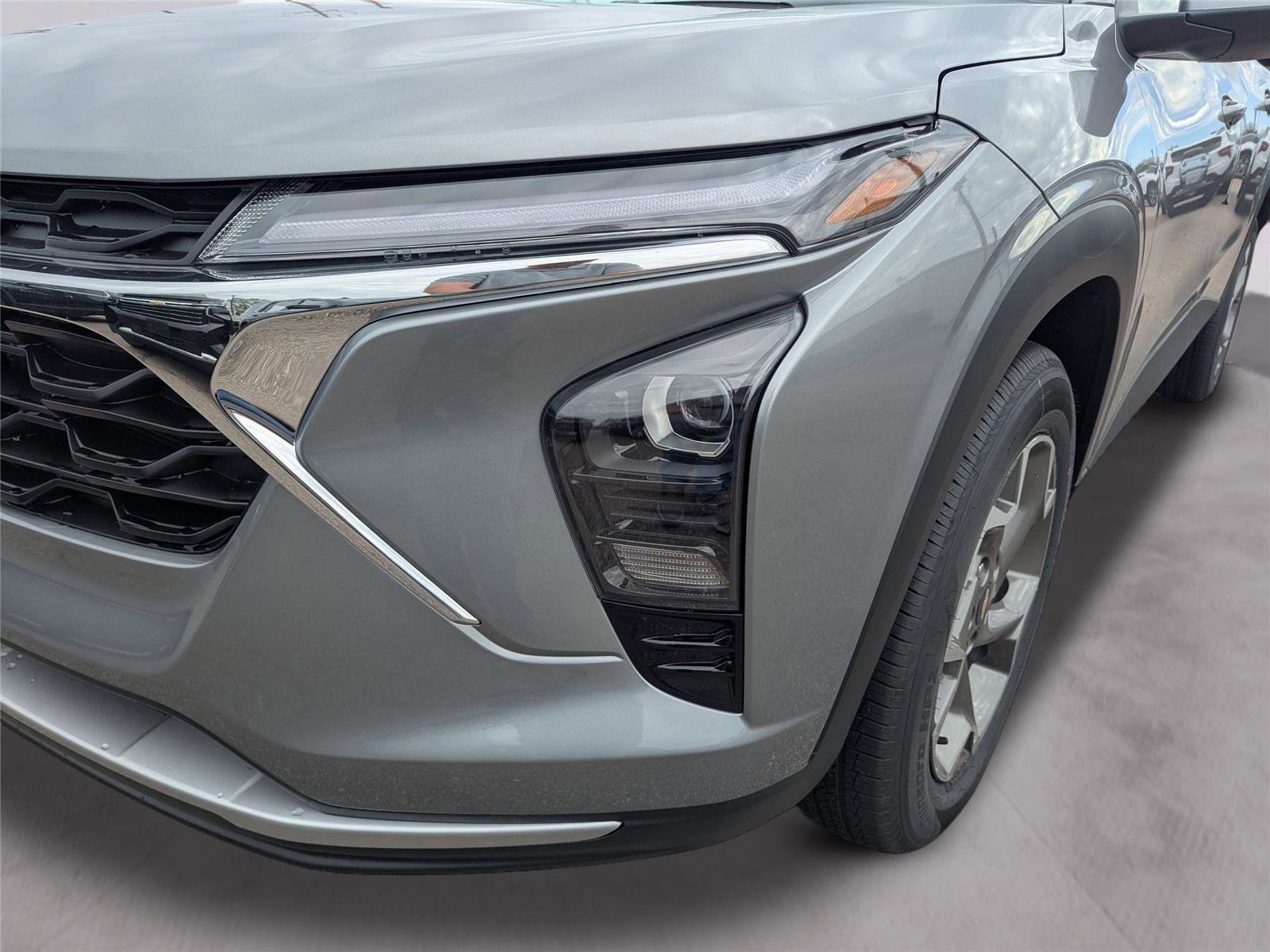 New 2026 Chevrolet Trax LT w/ Driver Confidence Package image 9