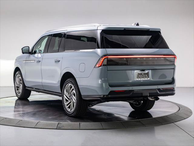 New 2027 Lincoln Navigator L Reserve AWD/4WD image 3
