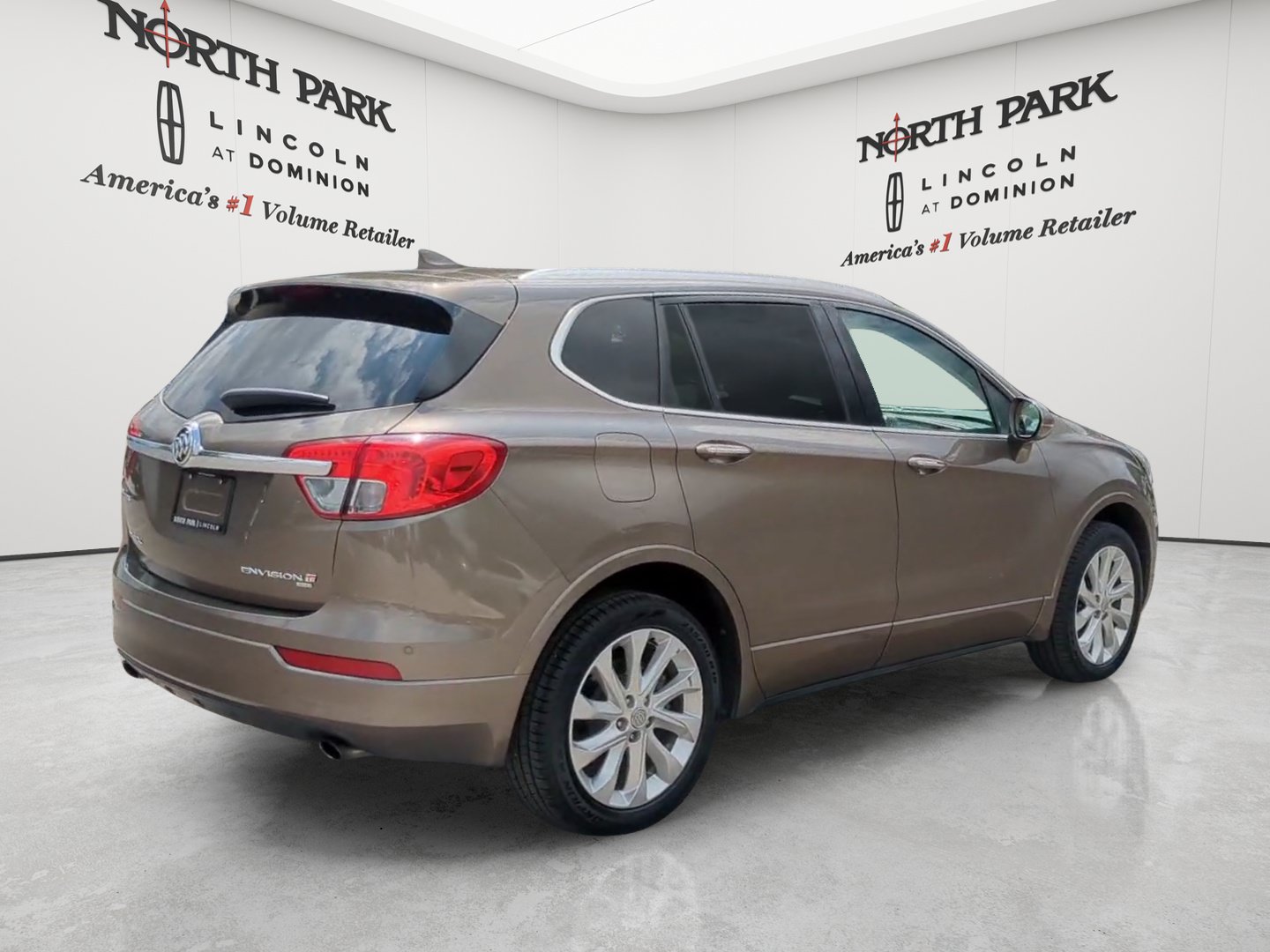 Used 2017 Buick Envision Premium AWD/4WD image 5