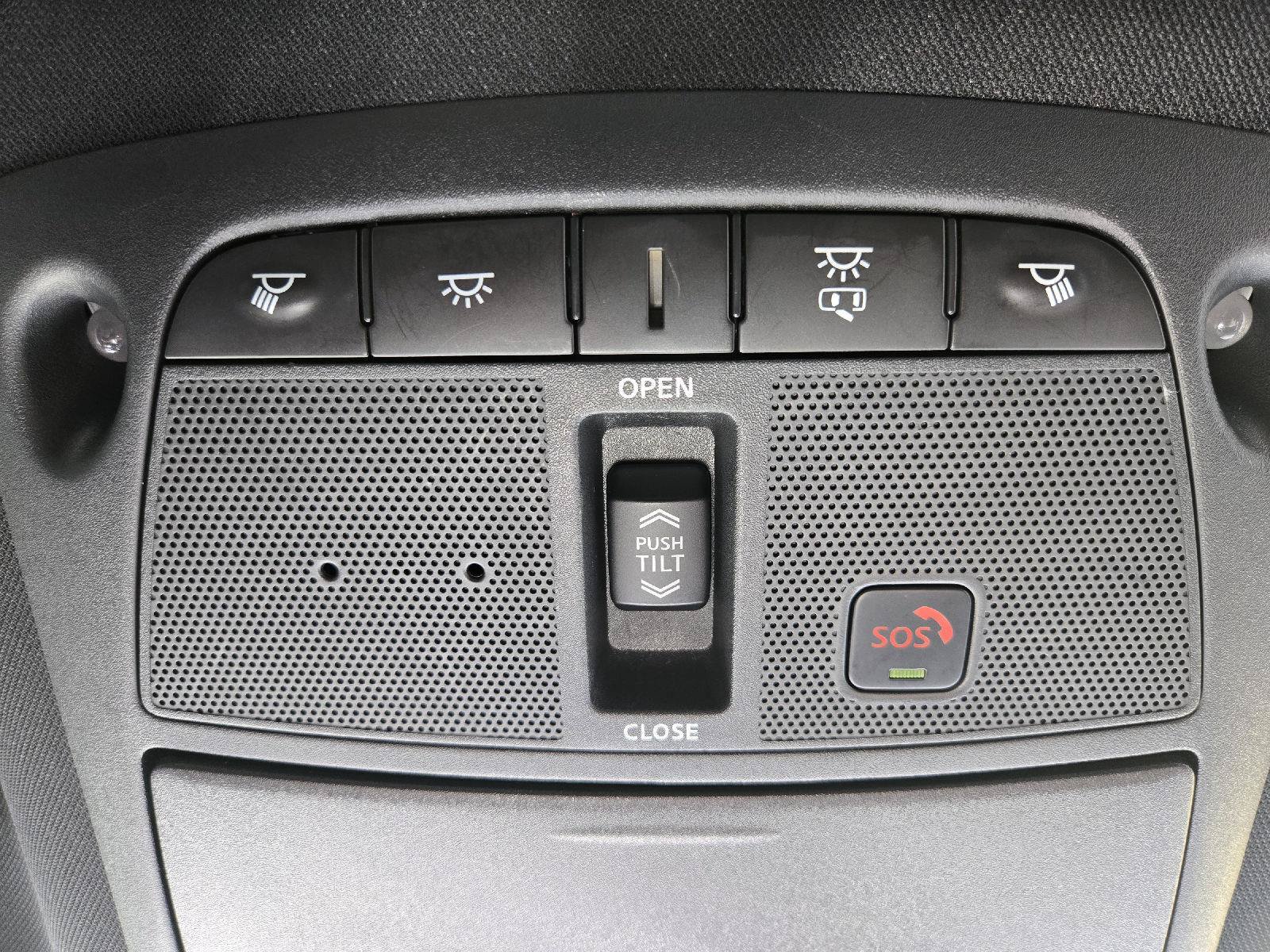 Used 2023 Nissan Maxima SR w/ Sport Mat Group FWD image 21