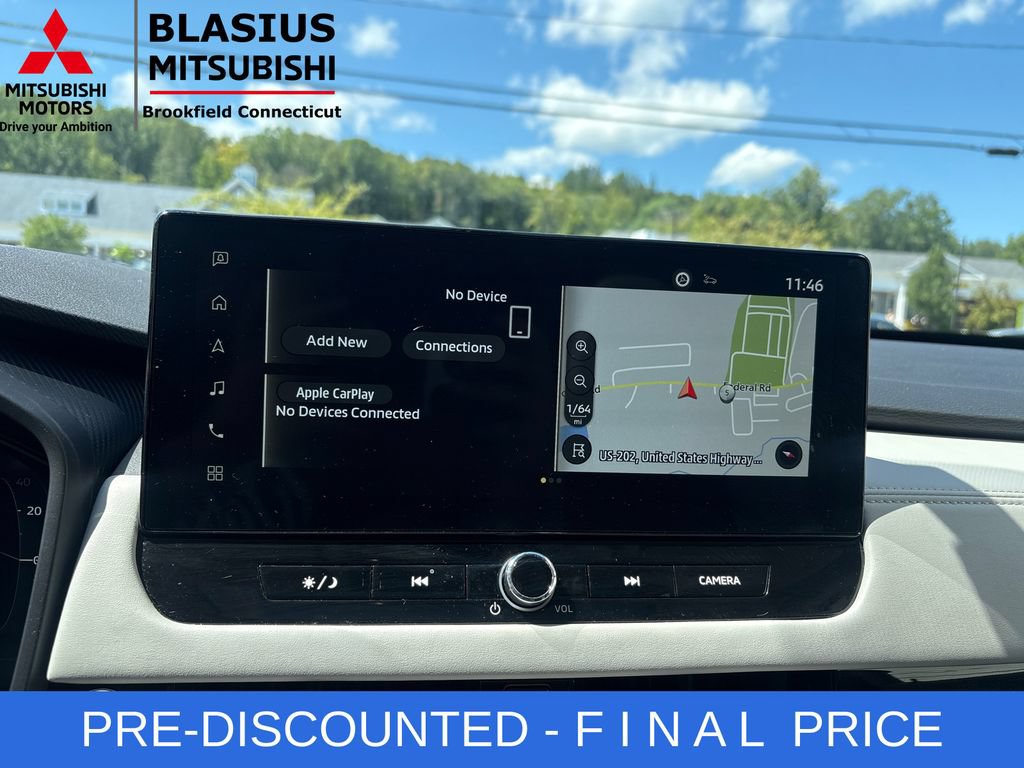 Used 2025 Mitsubishi Outlander SE AWD/4WD image 23