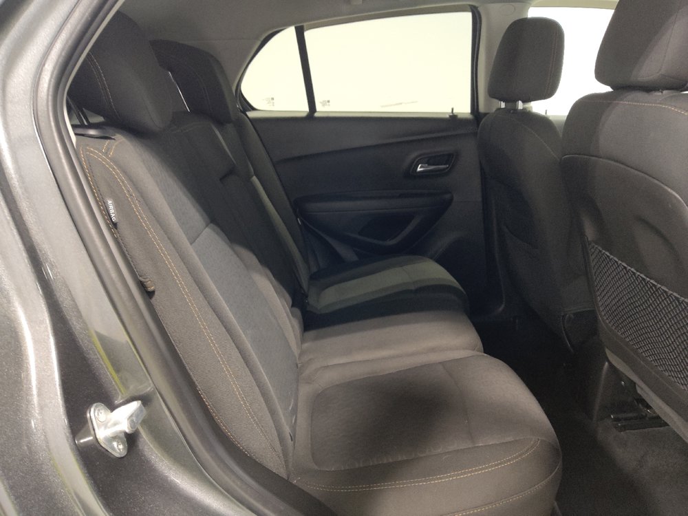 Used 2020 Chevrolet Trax LS w/ Tint and Cruise Package AWD/4WD image 19