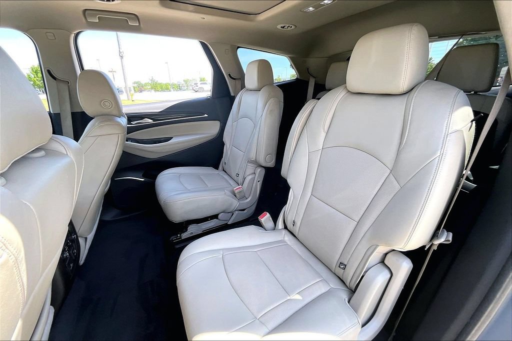 Used 2020 Buick Enclave Premium w/ Sun and Sites Package FWD image 32