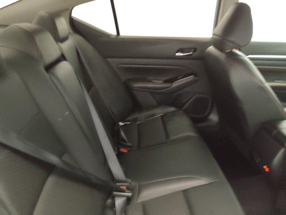 Used 2023 Nissan Altima 2.5 SR FWD image 19