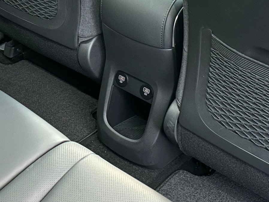 Used 2024 Hyundai Ioniq 5 Limited image 58