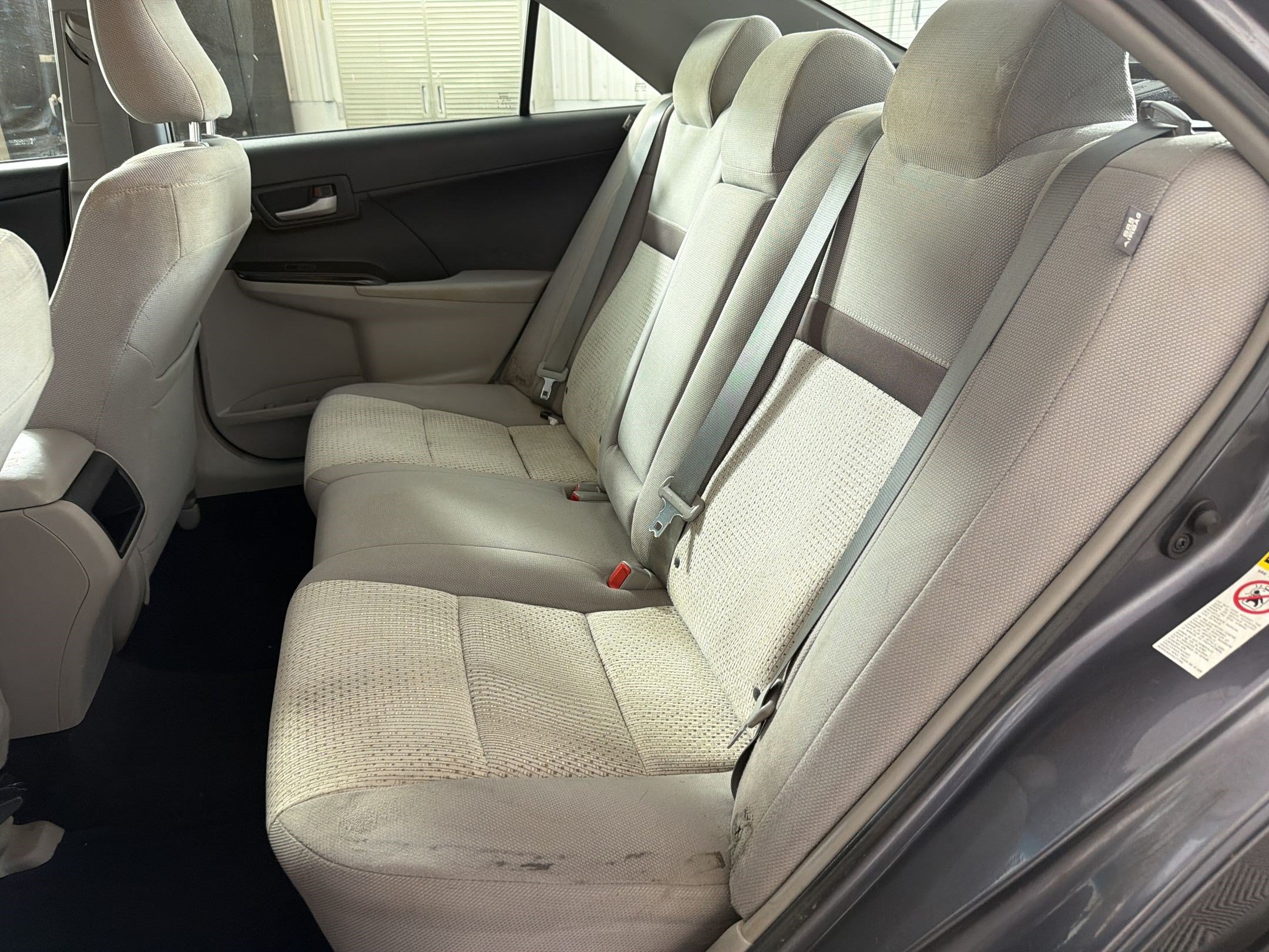Used 2014 Toyota Camry LE FWD image 15