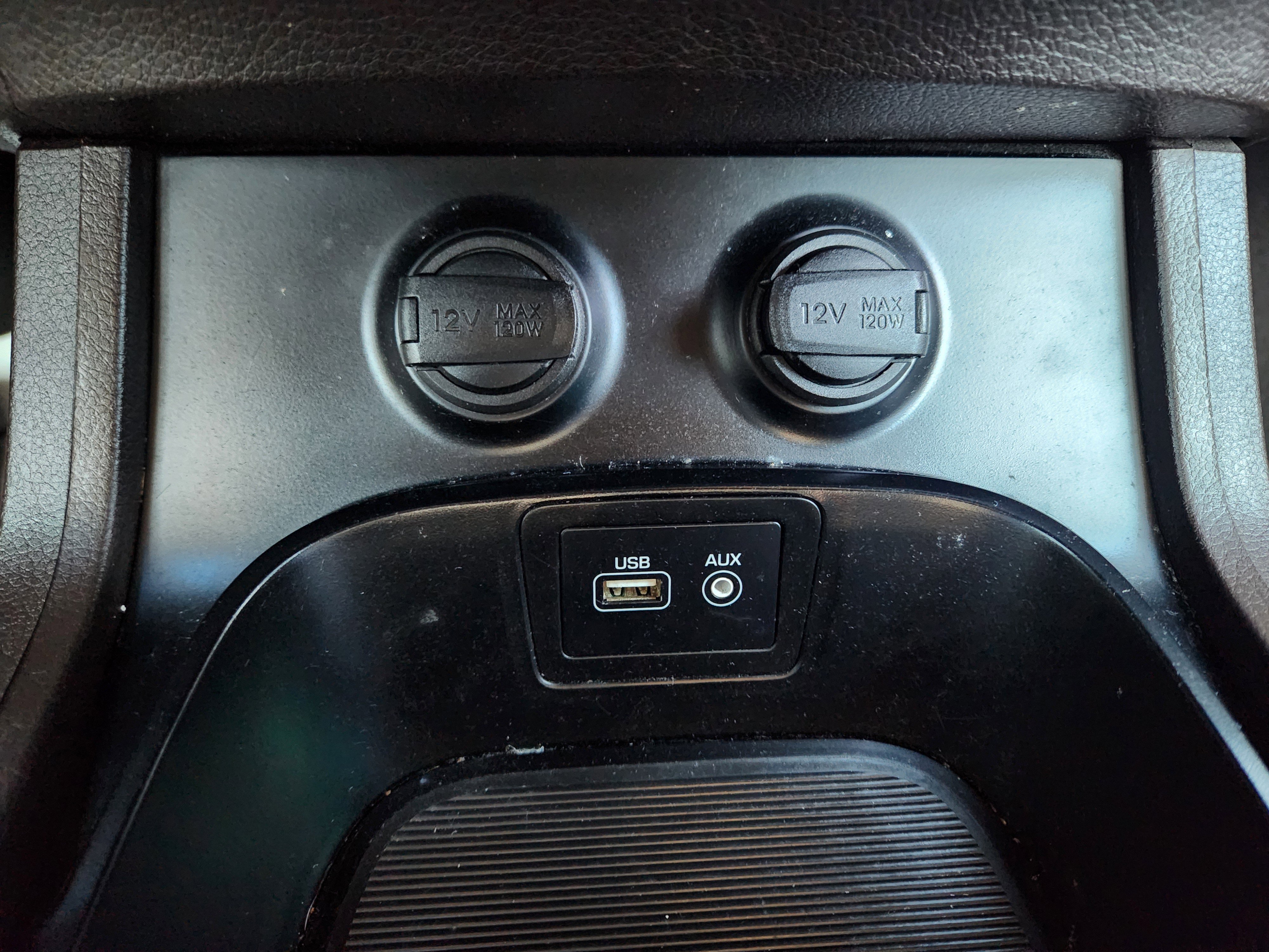 Used 2017 Hyundai Santa Fe Sport image 20