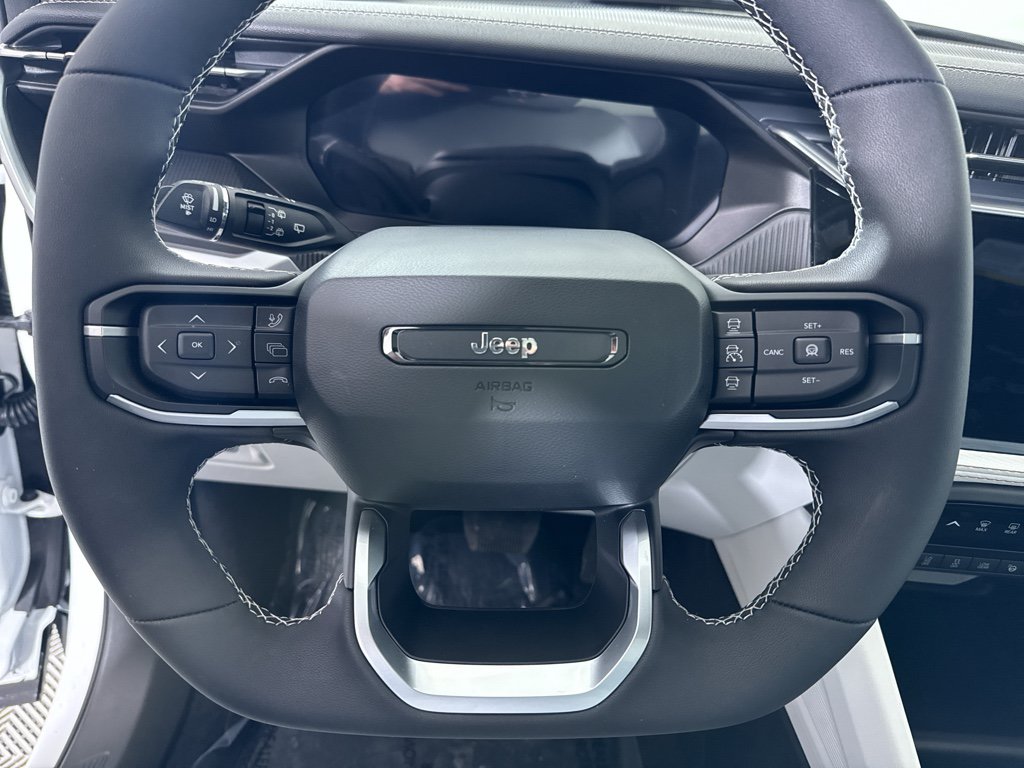 New 2026 Jeep Cherokee Overland w/ Advanced Pro Tech Group AWD/4WD image 24