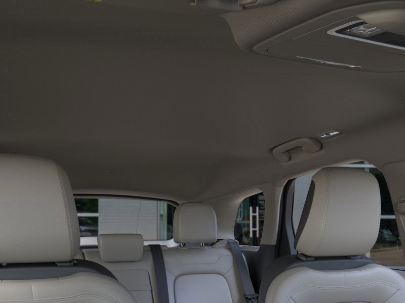 New 2025 Lincoln Corsair FWD image 22