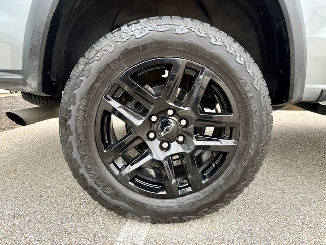 Used 2024 Chevrolet Colorado Trail Boss w/ Technology Package image 29