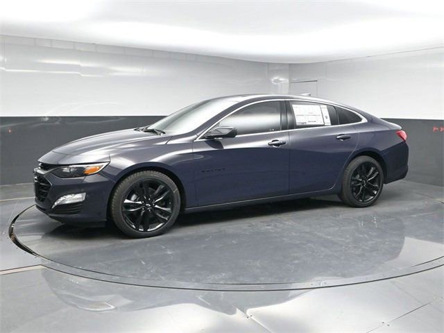 New 2025 Chevrolet Malibu LT w/ Sport Edition image 4