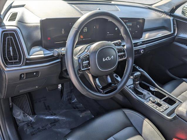 Used 2024 Kia Sorento S image 10