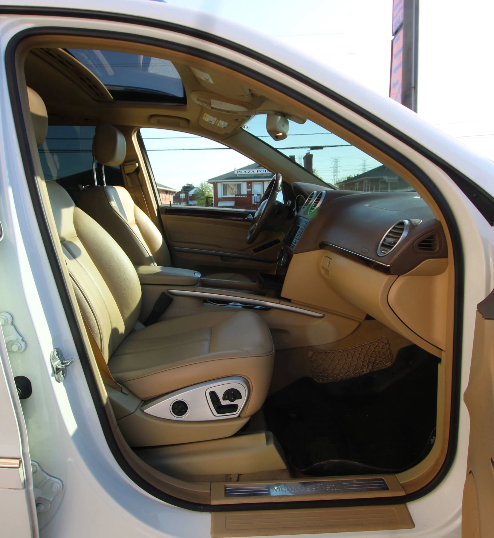 Used 2011 Mercedes-Benz GL 450 4MATIC image 10