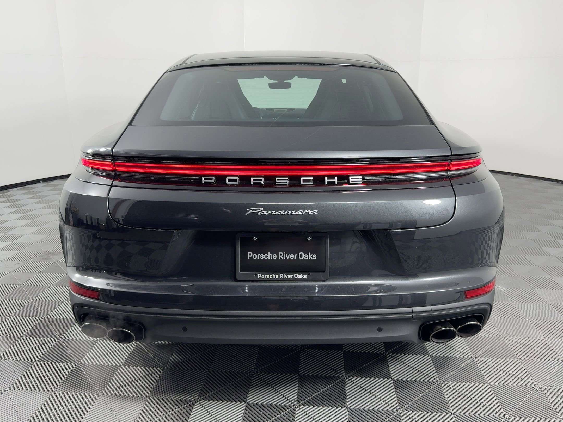 Used 2026 Porsche Panamera image 10