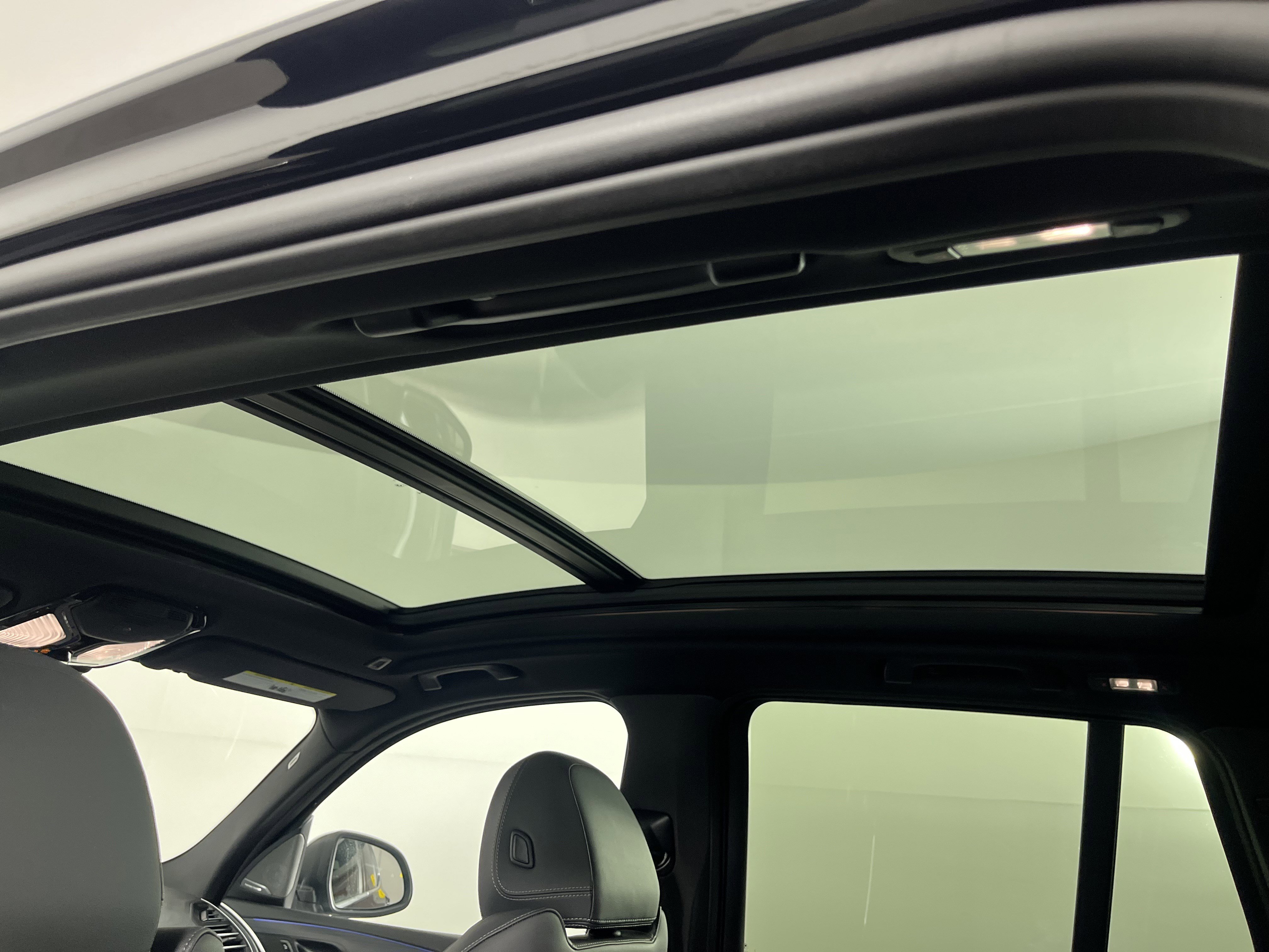 Certified 2024 BMW X3 xDrive30i w/ Premium Package w/ZPA image 17