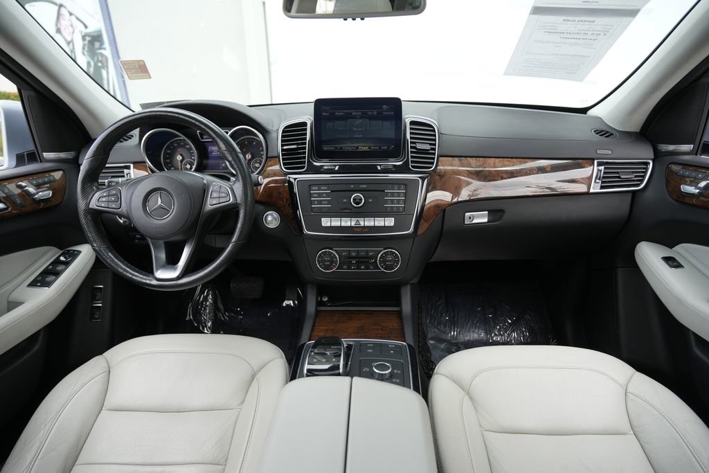 Used 2017 Mercedes-Benz GLS 450 4MATIC image 41