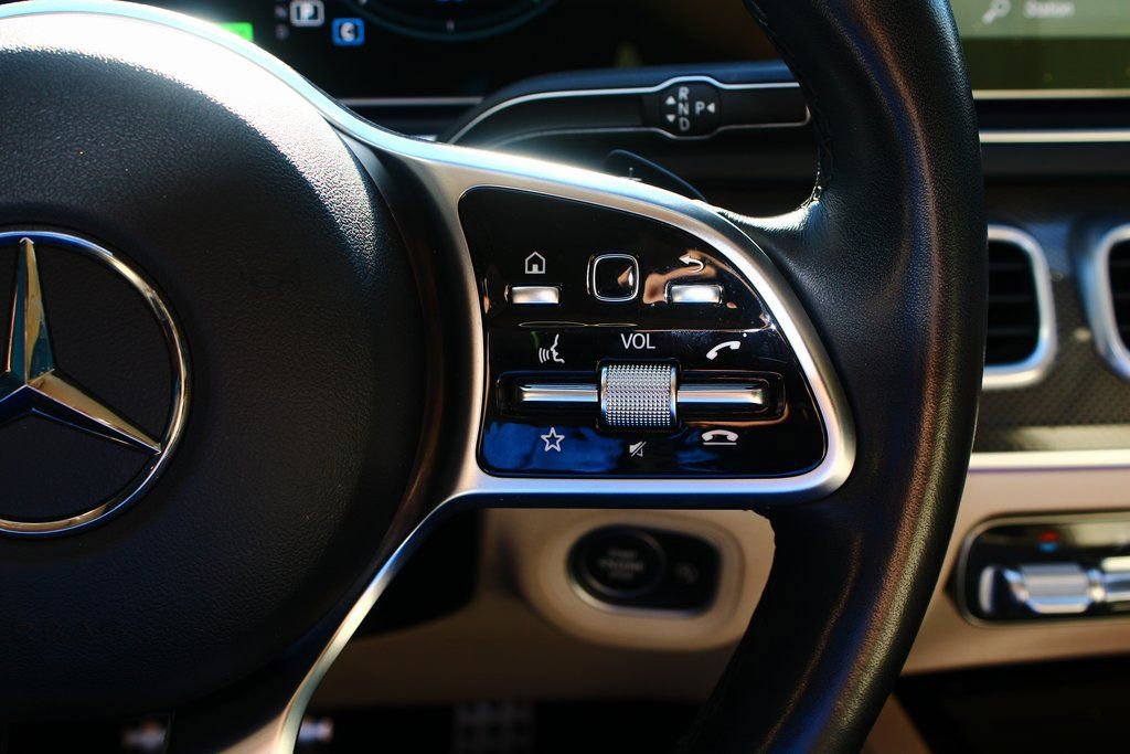 Used 2023 Mercedes-Benz GLS 450 4MATIC w/ AMG Line Exterior image 17