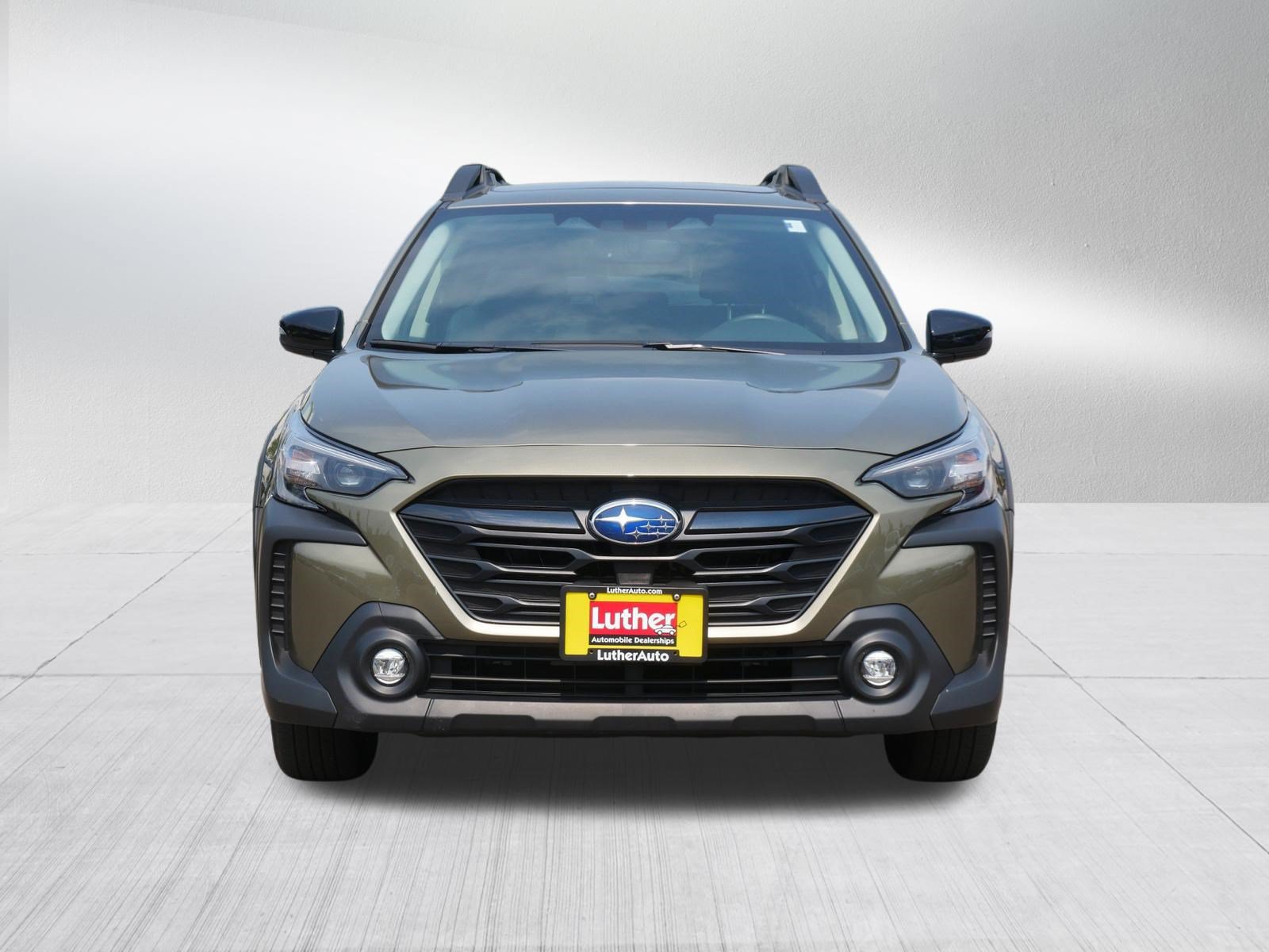 Used 2024 Subaru Outback Onyx Edition AWD/4WD image 2