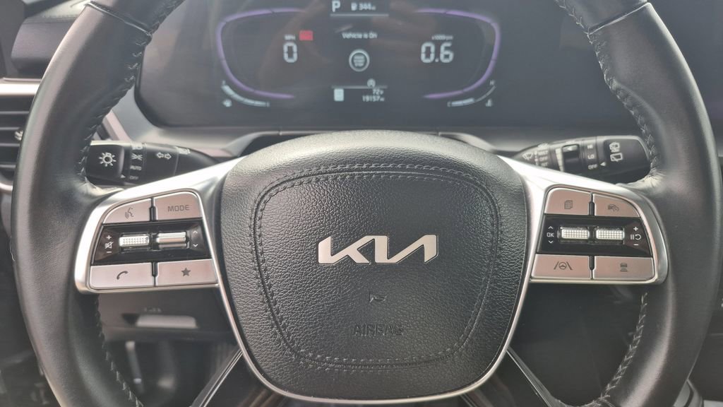 Certified 2025 Kia Telluride S image 22