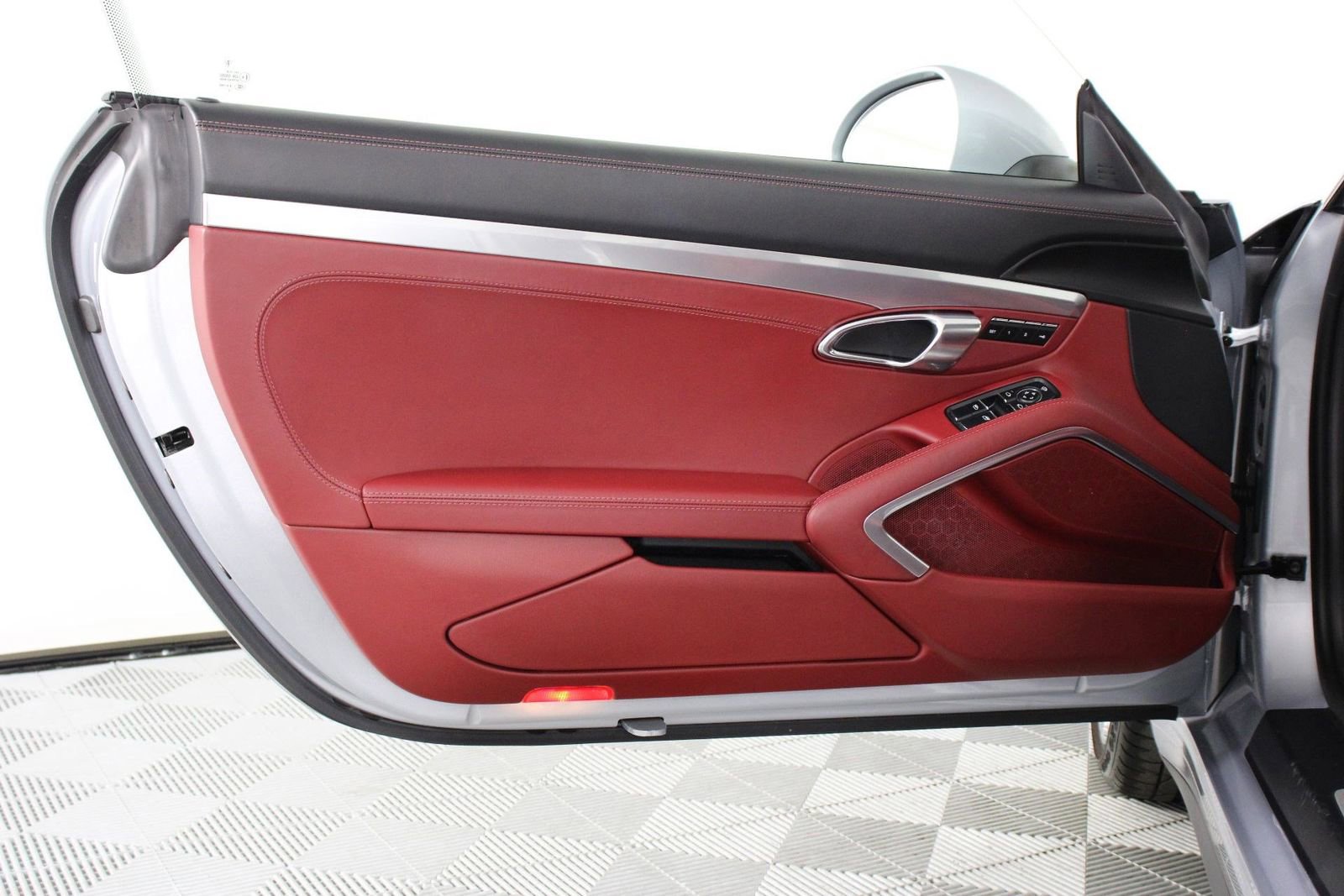 Certified 2018 Porsche 911 Carrera 4S image 20