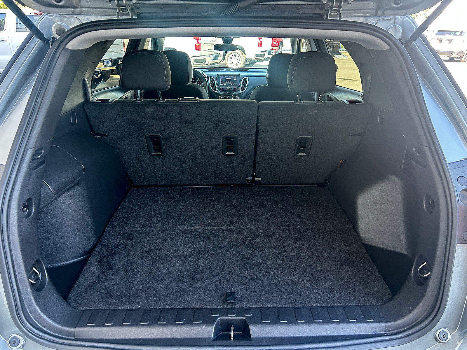 Used 2023 Chevrolet Equinox LT FWD image 24