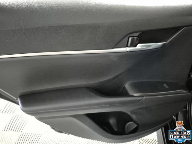 Certified 2022 Toyota Camry SE w/ Cold Weather Package FWD image 27