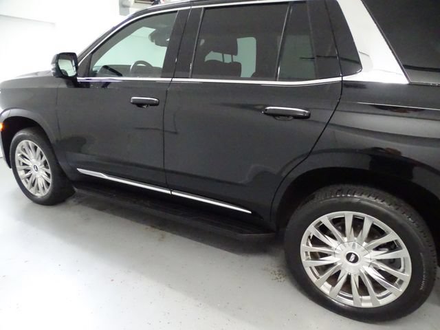 Certified 2024 Cadillac Escalade Premium Luxury w/ LPO, Floor Liner Package AWD/4WD image 20