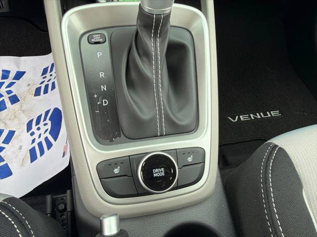 New 2026 Hyundai Venue SEL FWD image 12