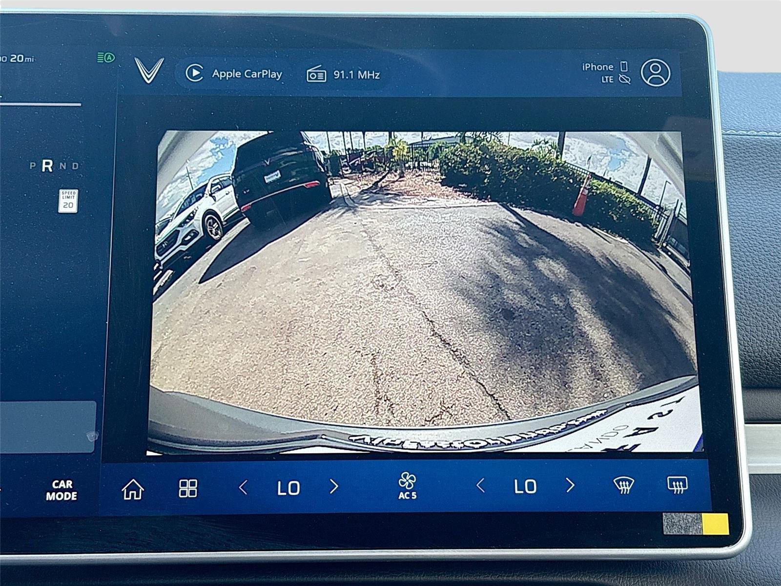 New 2025 VinFast VF 8 Plus image 14