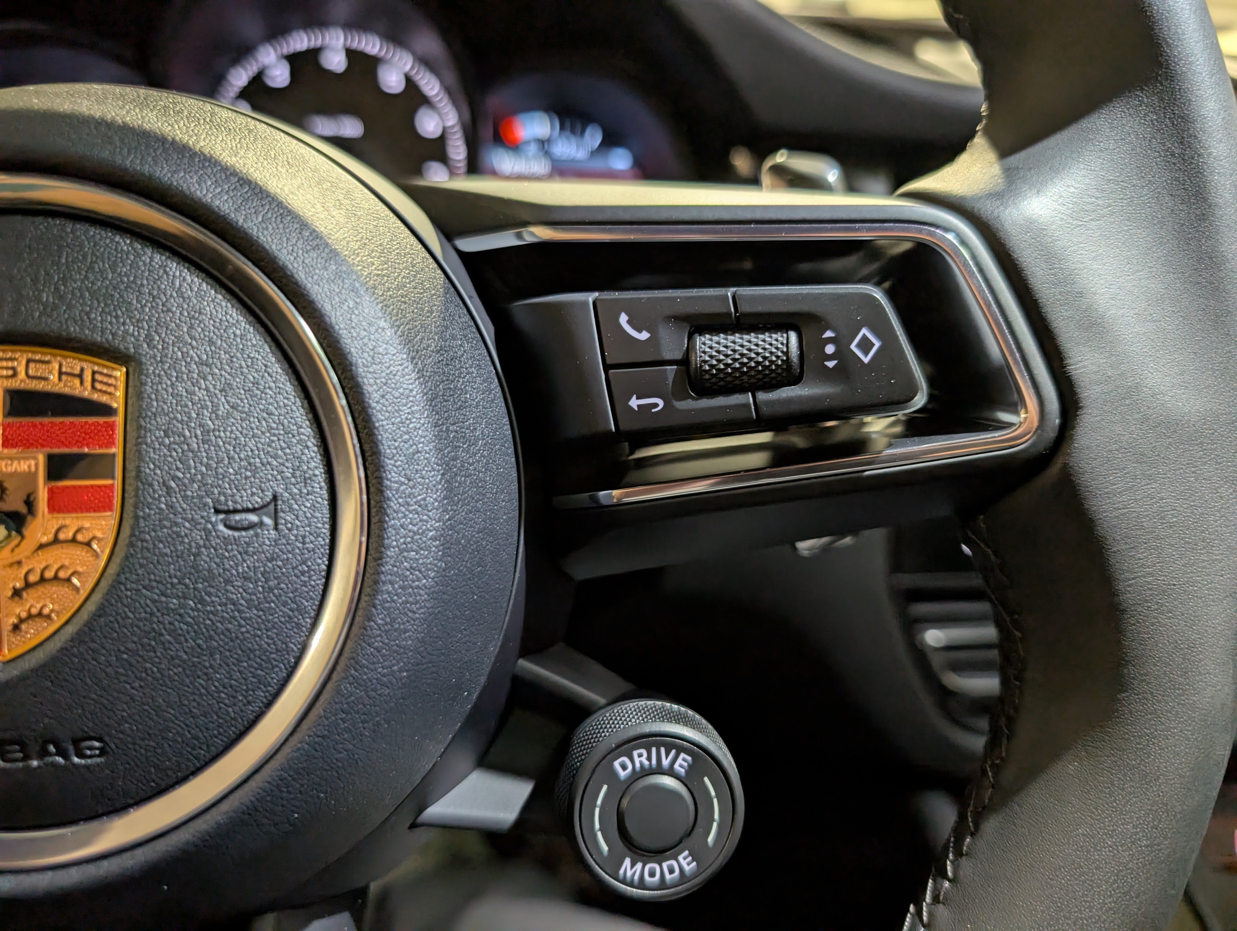 Certified 2026 Porsche Macan S AWD/4WD image 29