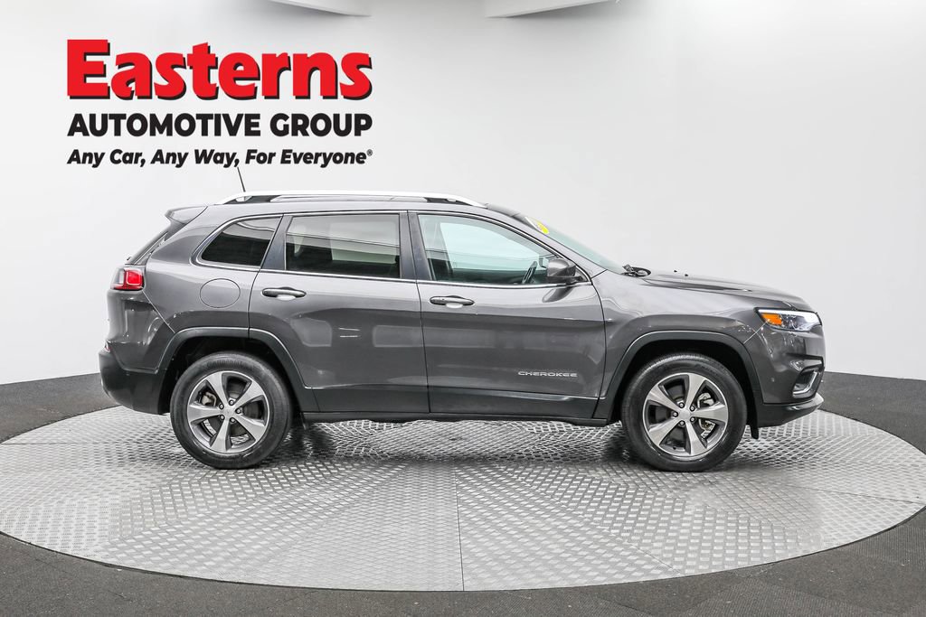 Used 2021 Jeep Cherokee Limited image 4