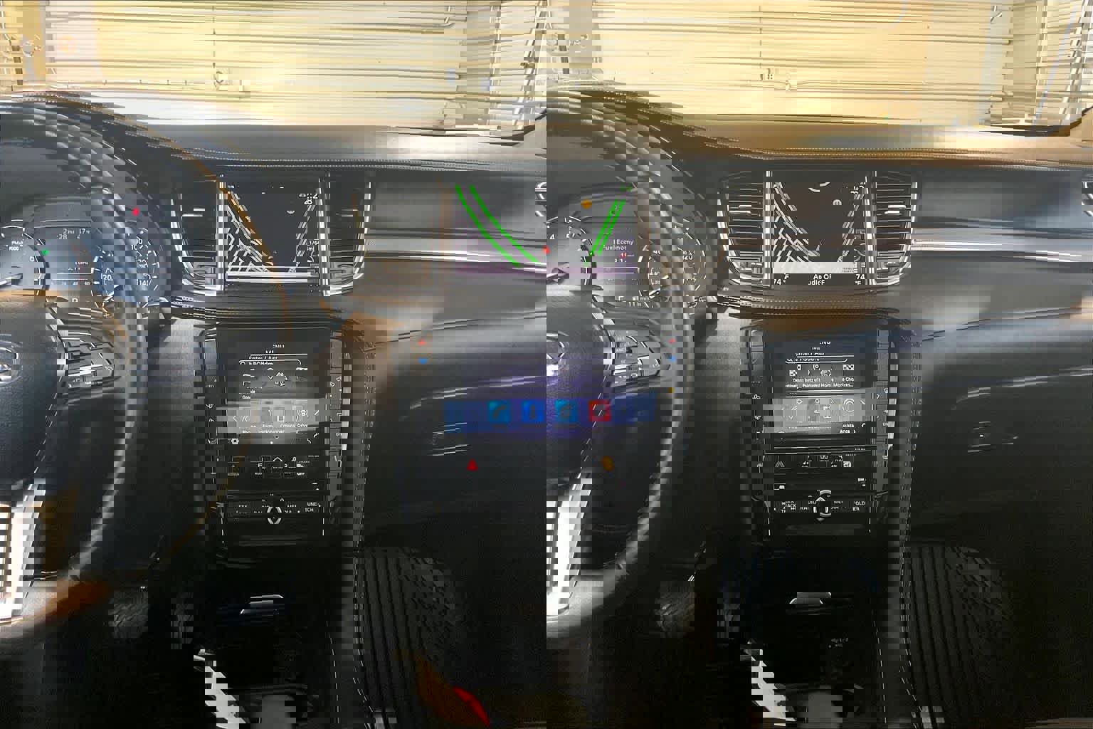 Used 2020 INFINITI QX50 Luxe w/ Navigation Package image 9