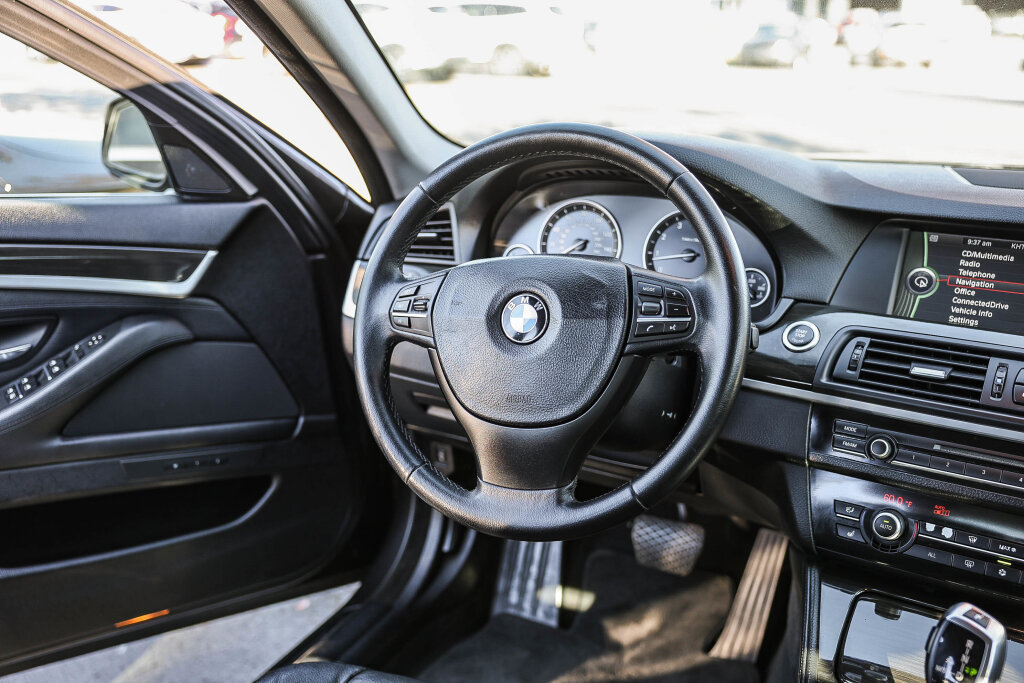 Used 2011 BMW 535i Sedan image 33