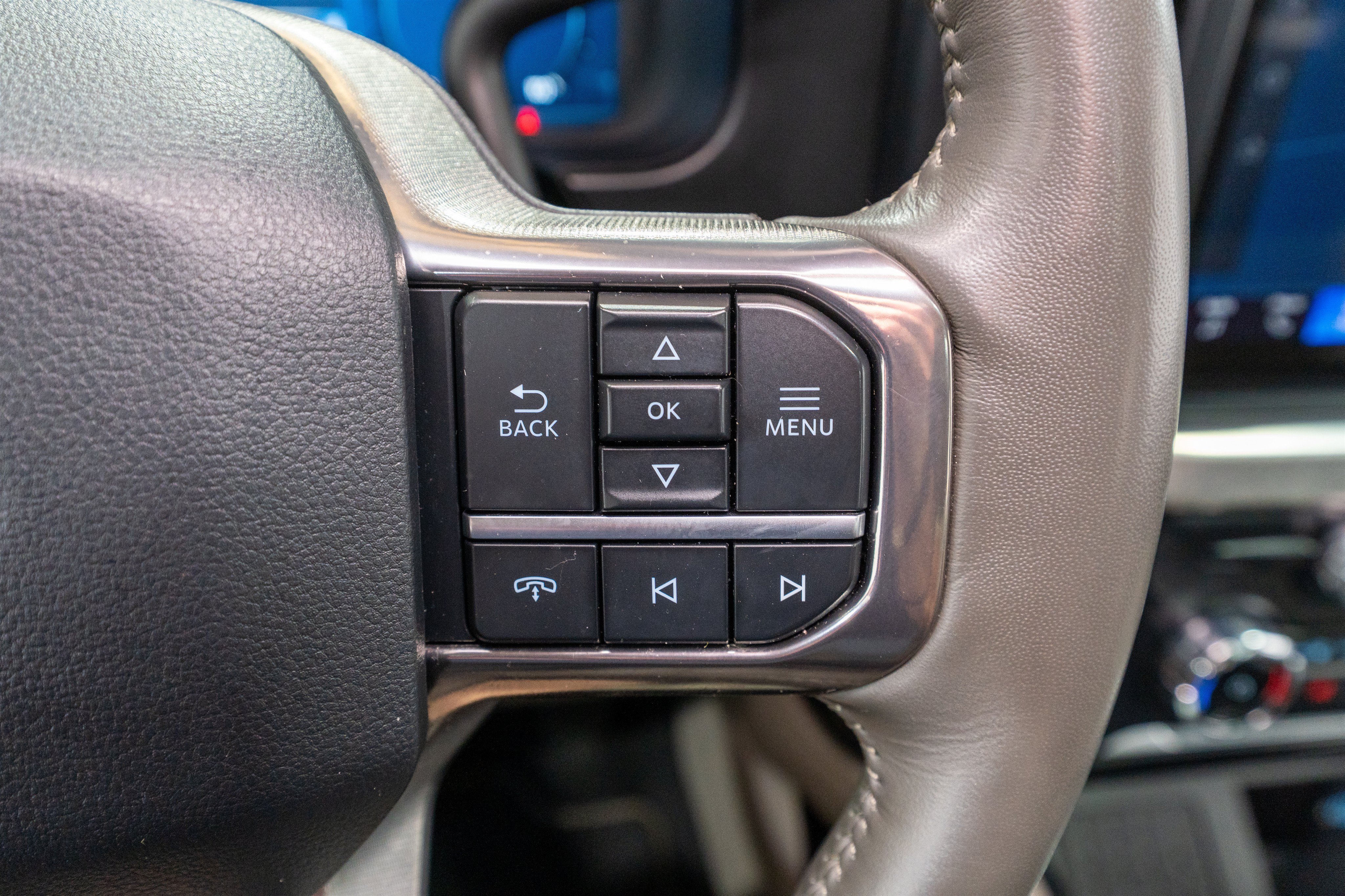 Used 2025 Ford F250 Platinum w/ Platinum Plus Package AWD/4WD image 30