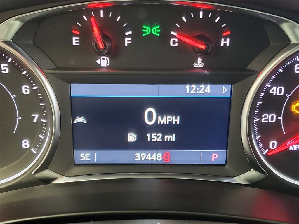 Used 2024 GMC Terrain SLT image 15