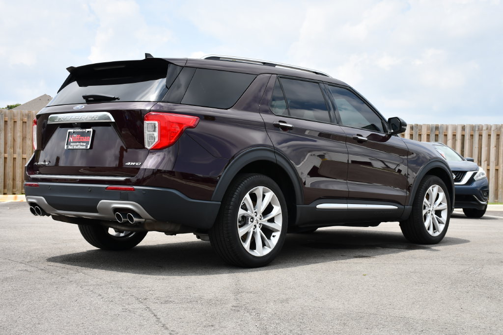Used 2023 Ford Explorer Platinum w/ Technology Package AWD/4WD image 7